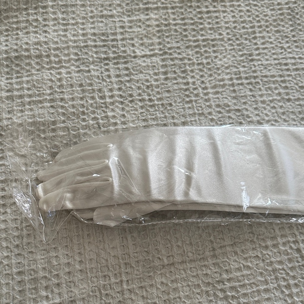 Elegant White Satin Gloves